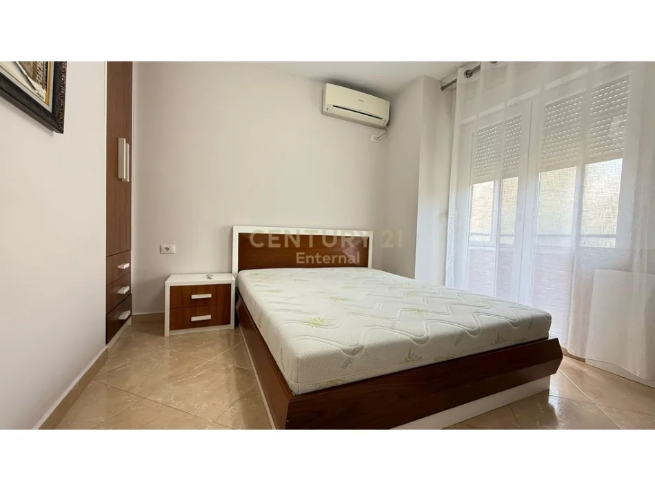 Tirane, jepet me qera apartament 2+1 Kati 2, 70 m² 700 € (rruga e elbasanit)