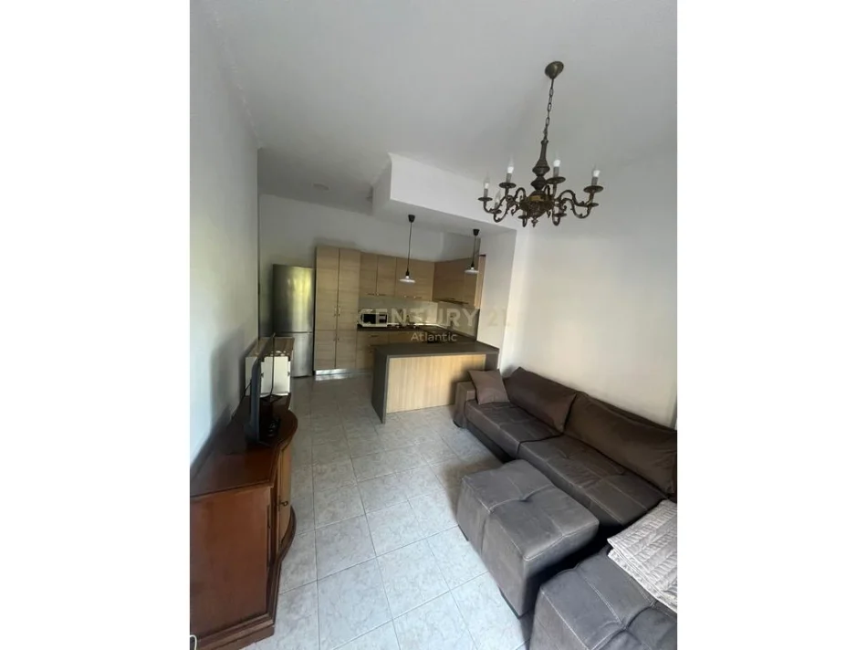 Durres, shitet apartament 1+1 Kati 1, 45 m² 56.000 € (Mali Robit)