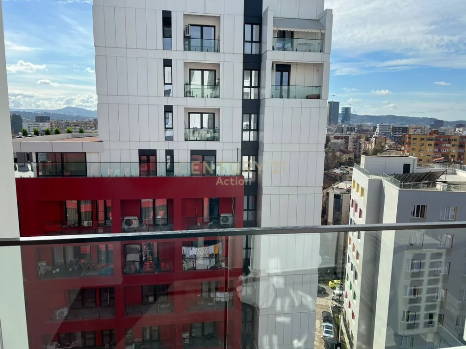 Tirane, jepet me qera apartament 1+1+Ballkon Kati 9, 71 m² 720 € (rruga e dibres)