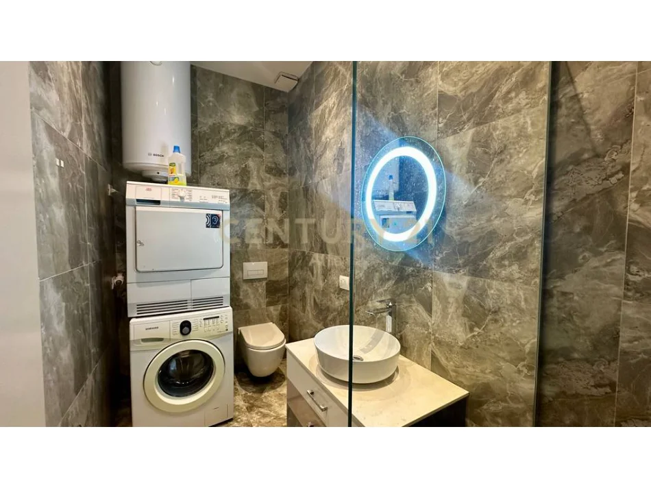 Tirane, shitet apartament 2+1 Kati 5, 94 m² 155.000 € (kodra e diellit)