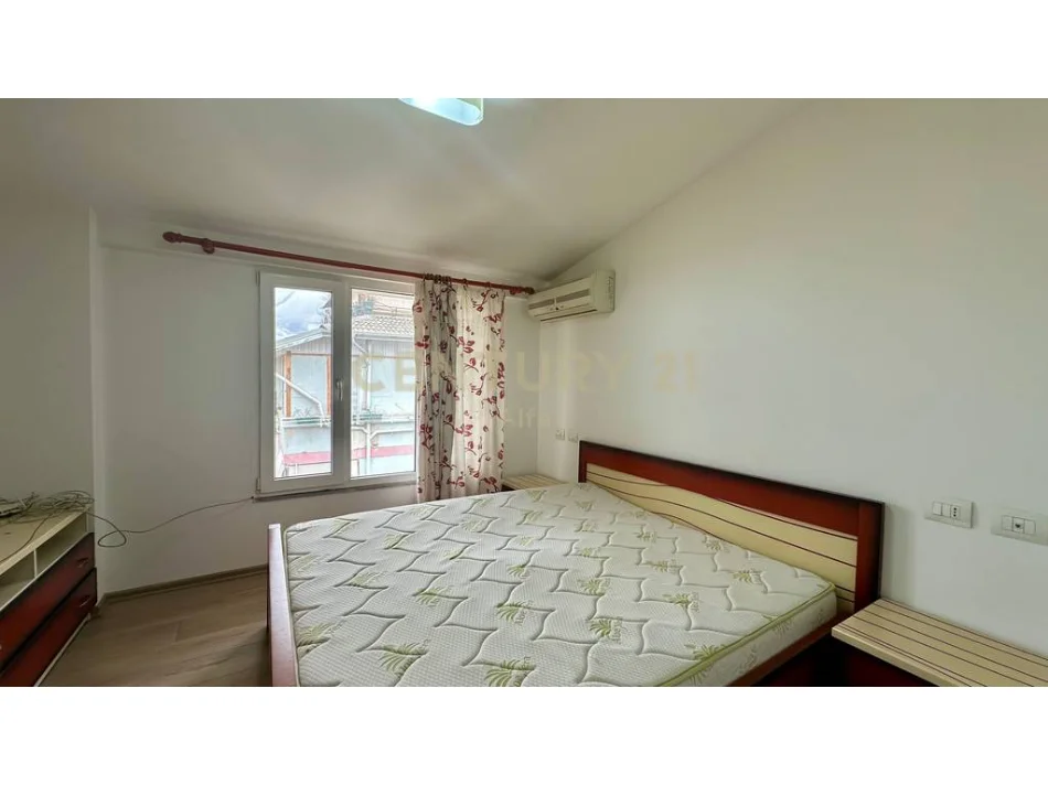 Tirane, shitet apartament 1+1 Kati 5, 48 m² 79.000 € (kodra e diellit)