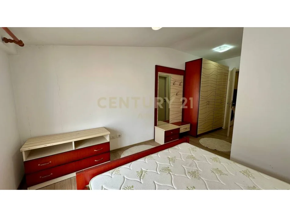 Tirane, shitet apartament 1+1 Kati 5, 64 m² 106.000 € (kodra e diellit)