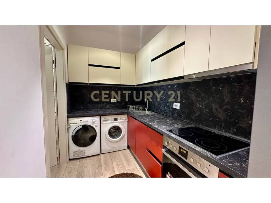 Tirane, shitet apartament 1+1 Kati 5, 64 m² 106.000 € (kodra e diellit)