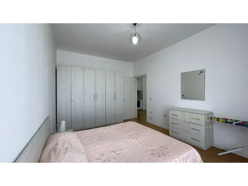 Tirane, jepet me qera apartament 1+1 Kati 1, 70 m² 730 € (5 maji)