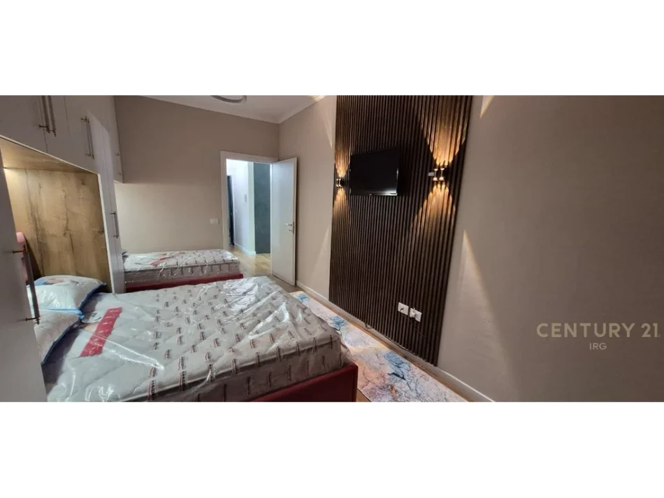 Tirane, jepet me qera apartament 1+1 Kati 7, 70 m² 590 € 