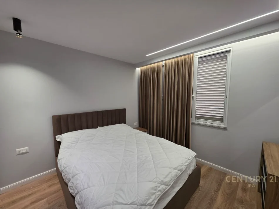 Tirane, jepet me qera apartament 1+1 Kati 3, 850 € 