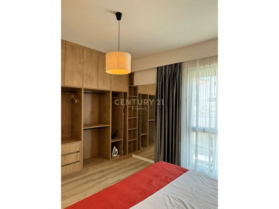 Tirane, jepet me qera apartament 1+1 Kati 1, 66 m² 900 € (Gjimnazi Partizani)