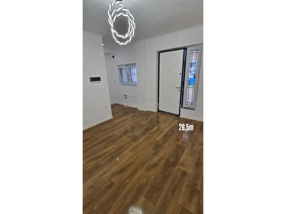 Tirane, shitet garsonier Kati 1, 28 m² 80.000 € (Vasil Shanto)