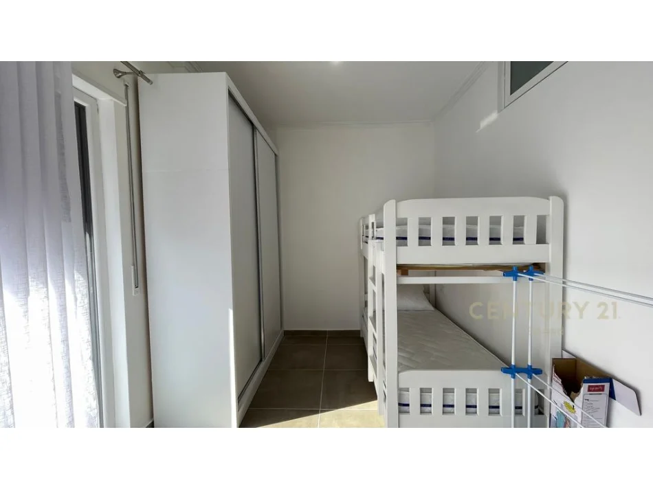 Tirane, jepet me qera apartament 2+1 Kati 5, 70 m² 480 € 