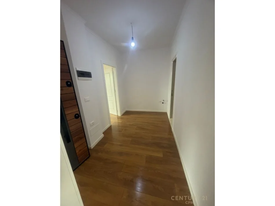 Tirane, shitet apartament 1+1 Kati 5, 54 m² 98.000 € 