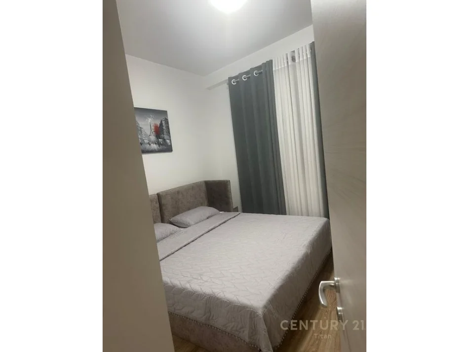 Tirane, jepet me qera apartament 2+1 Kati 3, 60 m² 550 € 
