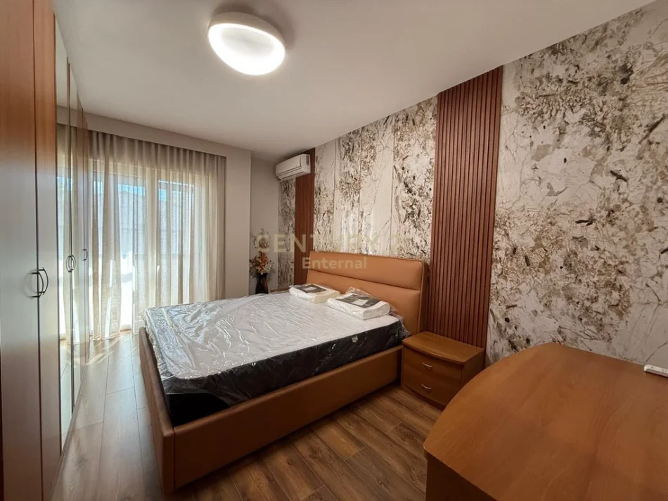 Tirane, shitet 2+1 Kati 4, 102 m² 260.000 € 