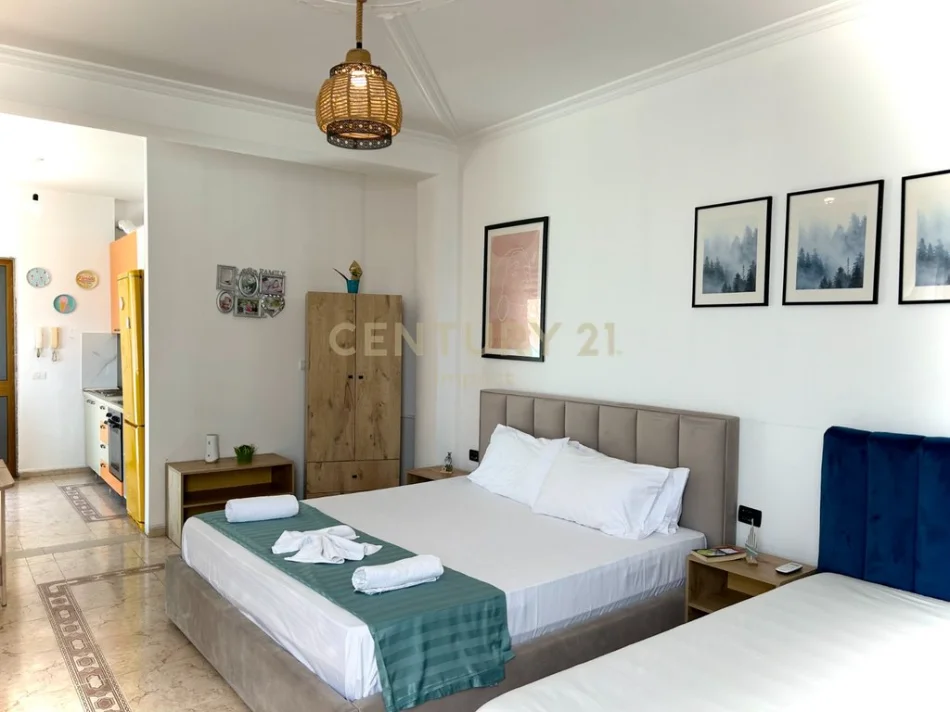 Tirane, shitet hotel , 330 m² 1.100.000 € 