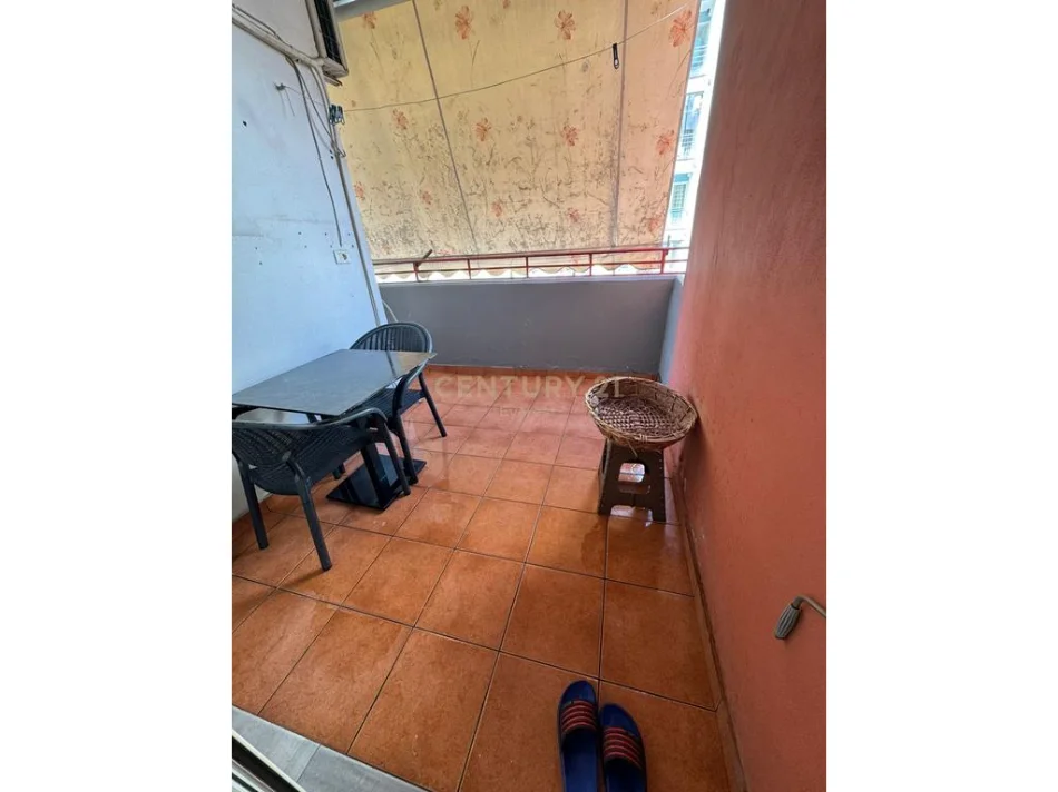 Tirane, jepet me qera apartament 2+1 Kati 5, 115 m² 550 € (Yzberisht)