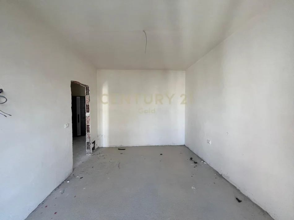 Tirane, shitet apartament 1+1+Ballkon Kati 3, 74 m² 126.000 € 