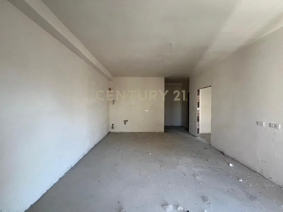 Tirane, shitet apartament 1+1+Ballkon Kati 3, 74 m² 126.000 € 