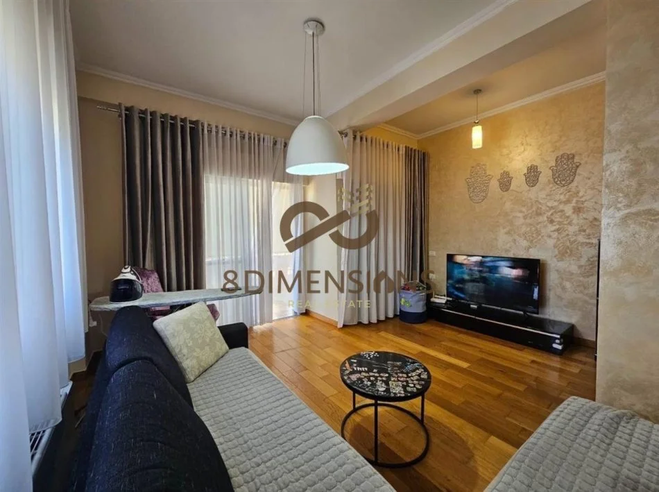 Tirane, shitet apartament 2+1+Ballkon Kati 3, 115 m² 255.000 € (liqeni i thate)