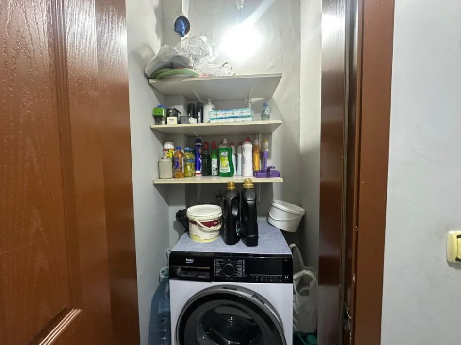 Tirane, shitet apartament 2+1 Kati 2, 106 m² 200.000 € (Laprake)