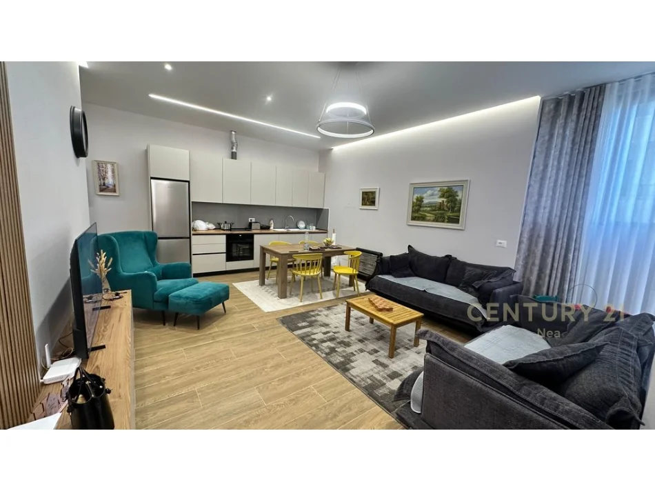Tirane, jepet me qera apartament 2+1+Ballkon Kati 0, 110 m² 800 € (kopshti botanik)