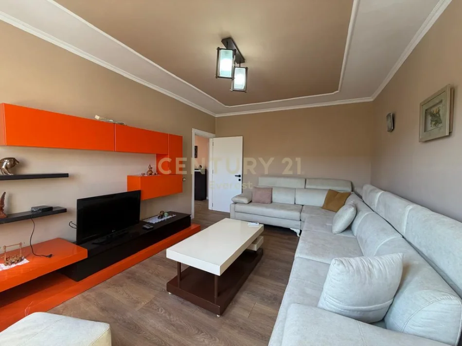 Tirane, shitet apartament 2+1 Kati 4, 80 m² 147.000 € (rruga Irfan Tomini)