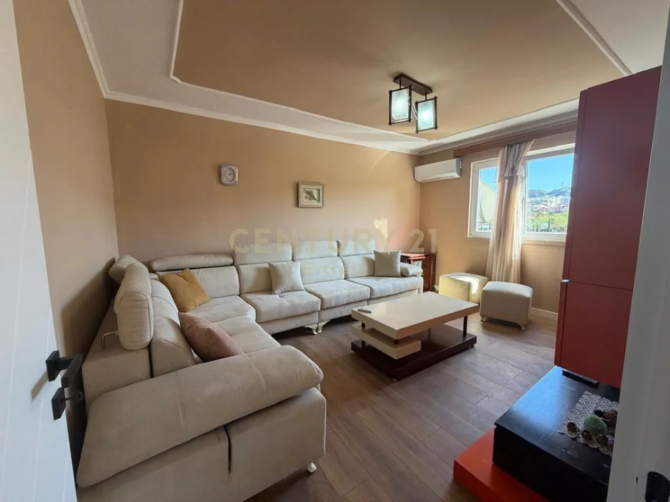 Tirane, shitet apartament 2+1 Kati 4, 80 m² 147.000 € (rruga Irfan Tomini)