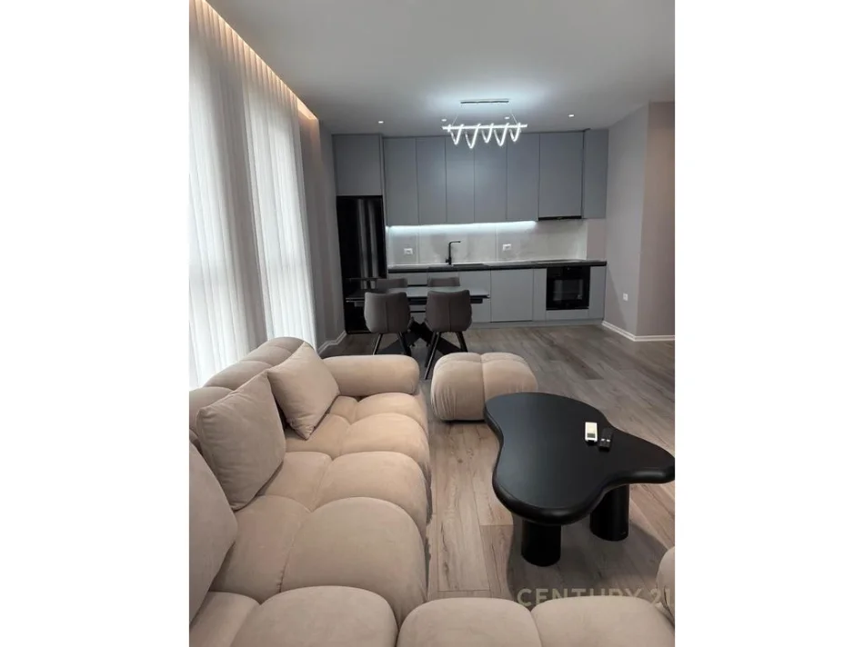 Tirane, jepet me qera apartament 2+1 Kati 8, 103 m² 900 € (don bosko)
