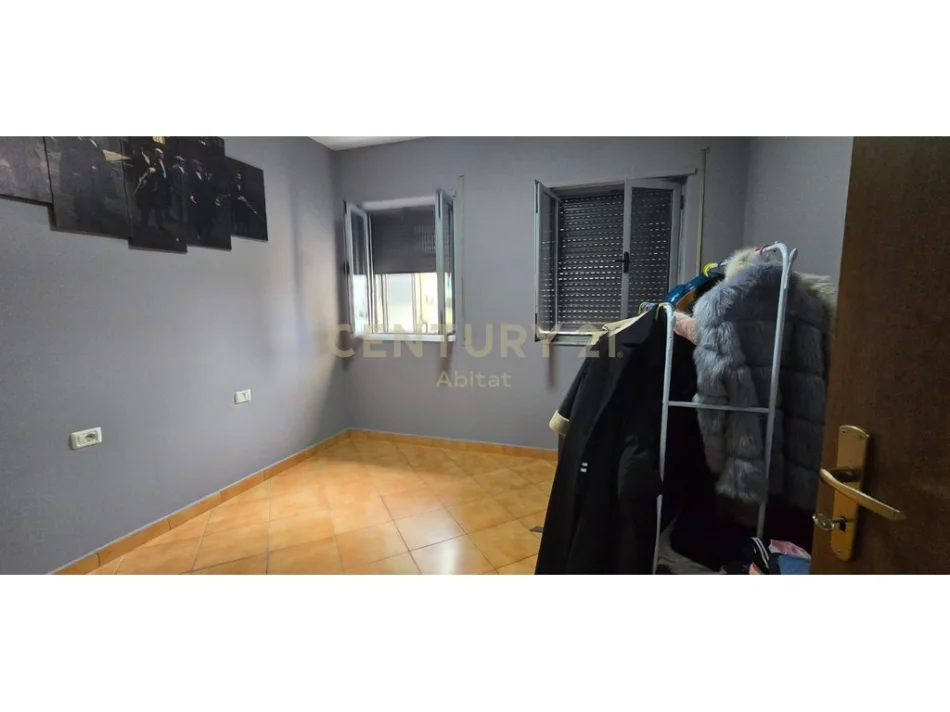 Tirane, shitet apartament 3+1+Ballkon Kati 3, 123 m² 290.000 € (delijorgji)