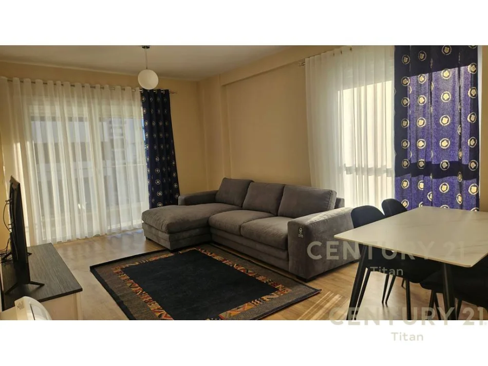 Tirane, jepet me qera apartament 2+1+Ballkon Kati 2, 101 m² 700 € (don bosko)
