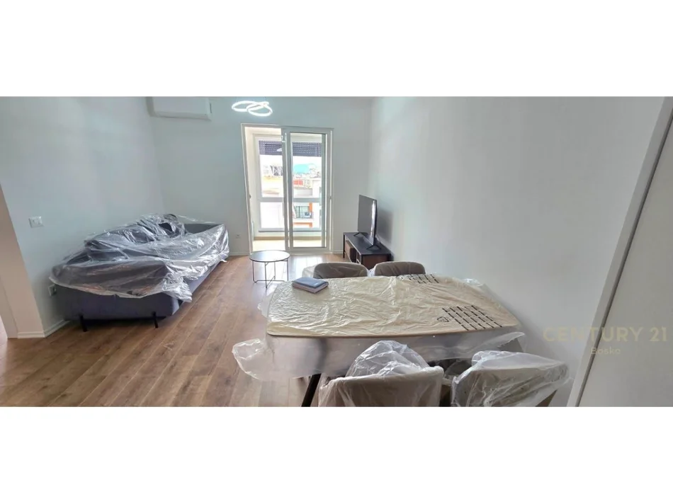 Tirane, jepet me qera apartament 1+1 Kati 9, 74 m² 600 € (Egnatia)