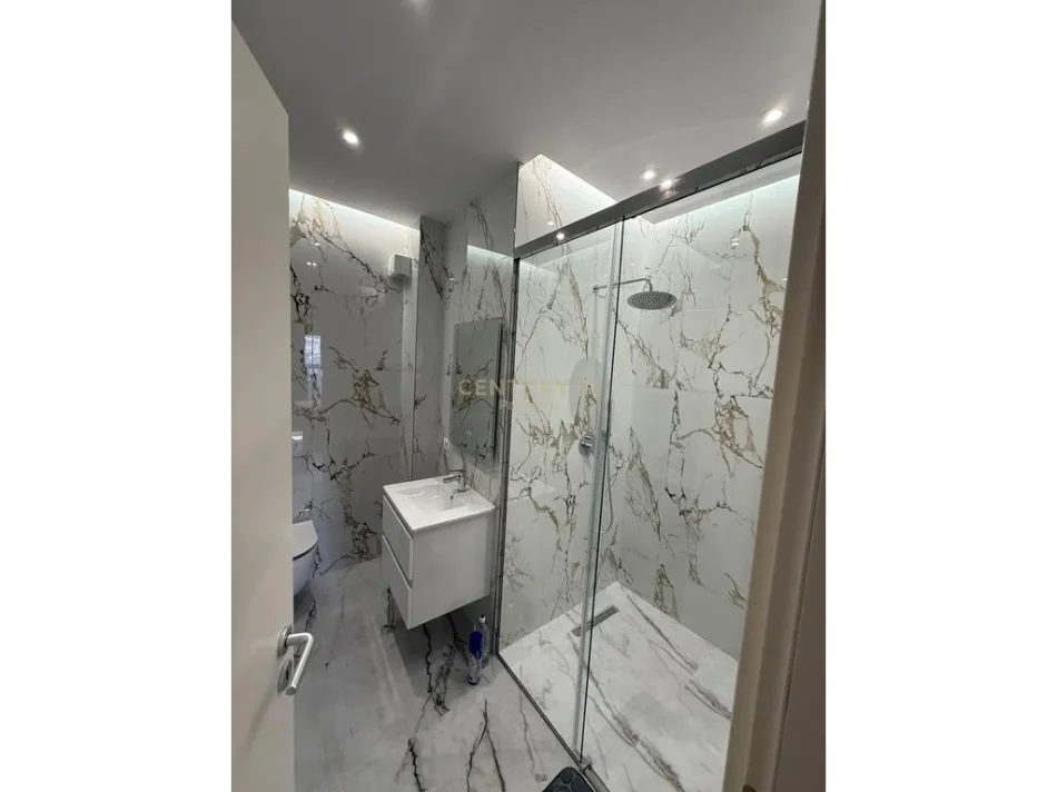 Tirane, shitet apartament 2+1 Kati 3, 117 m² 370.000 € (rruga e durresit)