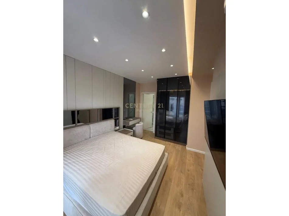 Tirane, shitet apartament 2+1 Kati 3, 117 m² 370.000 € (rruga e durresit)