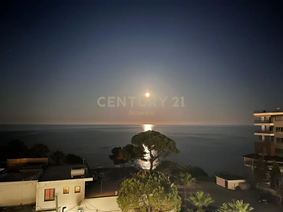 Durres, shitet apartament 2+1 Kati 6, 138 m² 441.600 € (Currila, Durres)