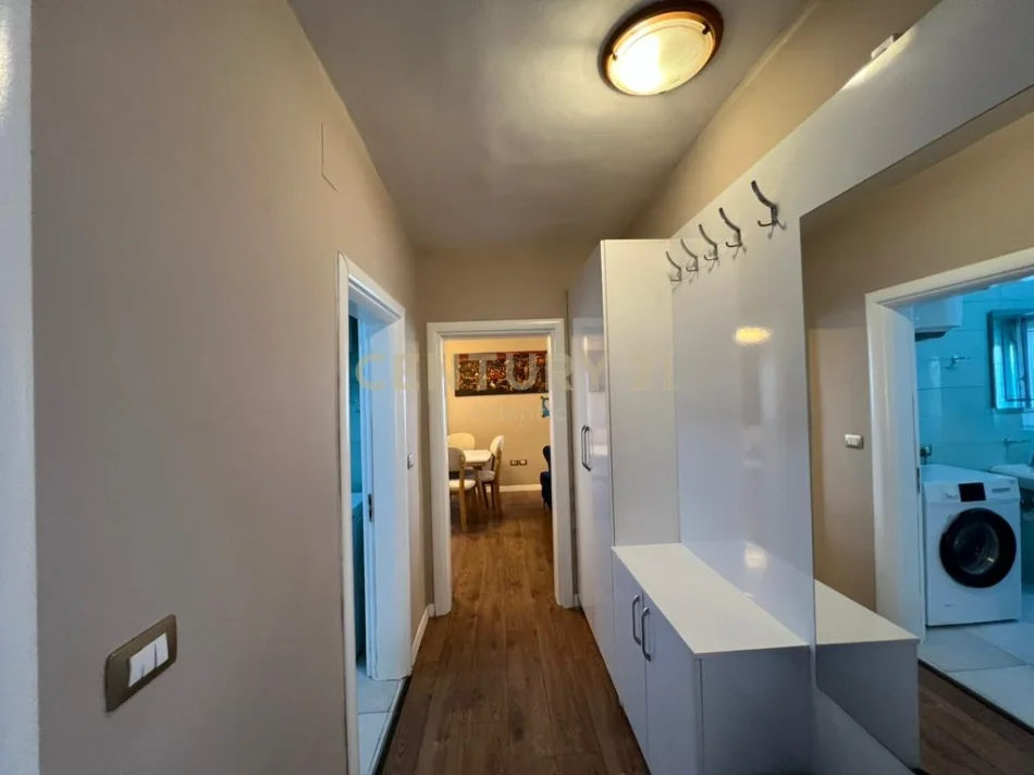 Durres, shitet apartament 2+1 Kati 3, 92 m² 130.000 € (Mozeumi i Deshmorve)