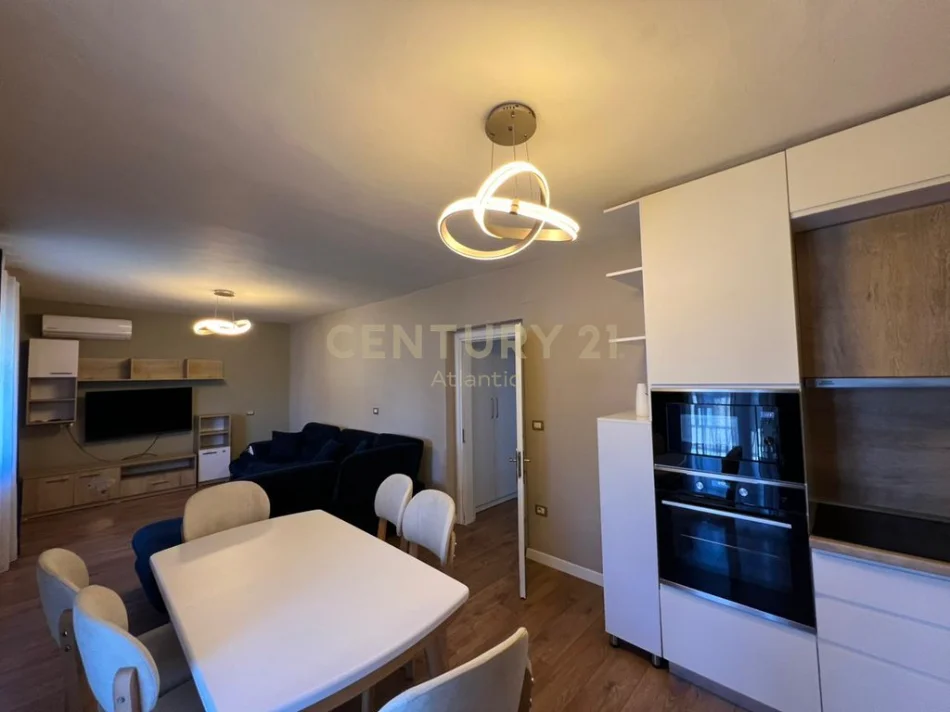 Durres, shitet apartament 2+1 Kati 3, 92 m² 130.000 € (Mozeumi i Deshmorve)