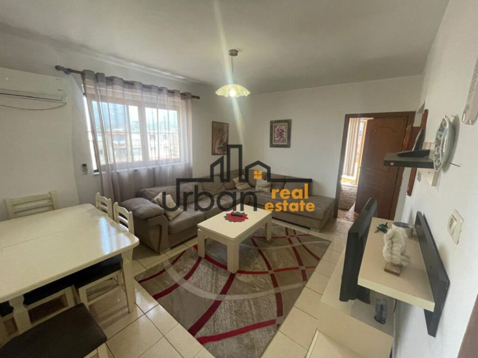 Tirane, jepet me qera apartament 1+1 Kati 5, 53 m² 350 € (Shkolla Bashkuar)