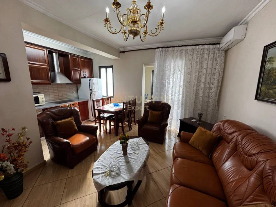 Tirane, jepet me qera apartament 1+1 Kati 5, 46 m² 420 € 