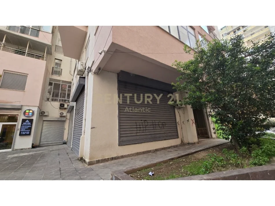 Durres, shitet ambjent biznesi Kati 0, 33 m² 90.000 € 