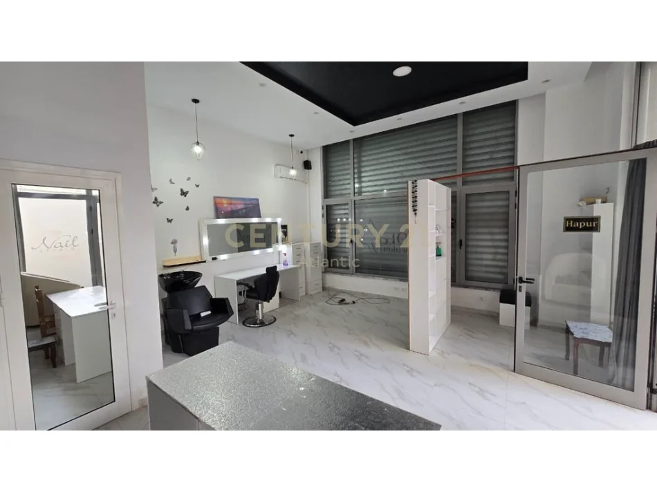 Durres, shitet ambjent biznesi Kati 0, 33 m² 90.000 € 