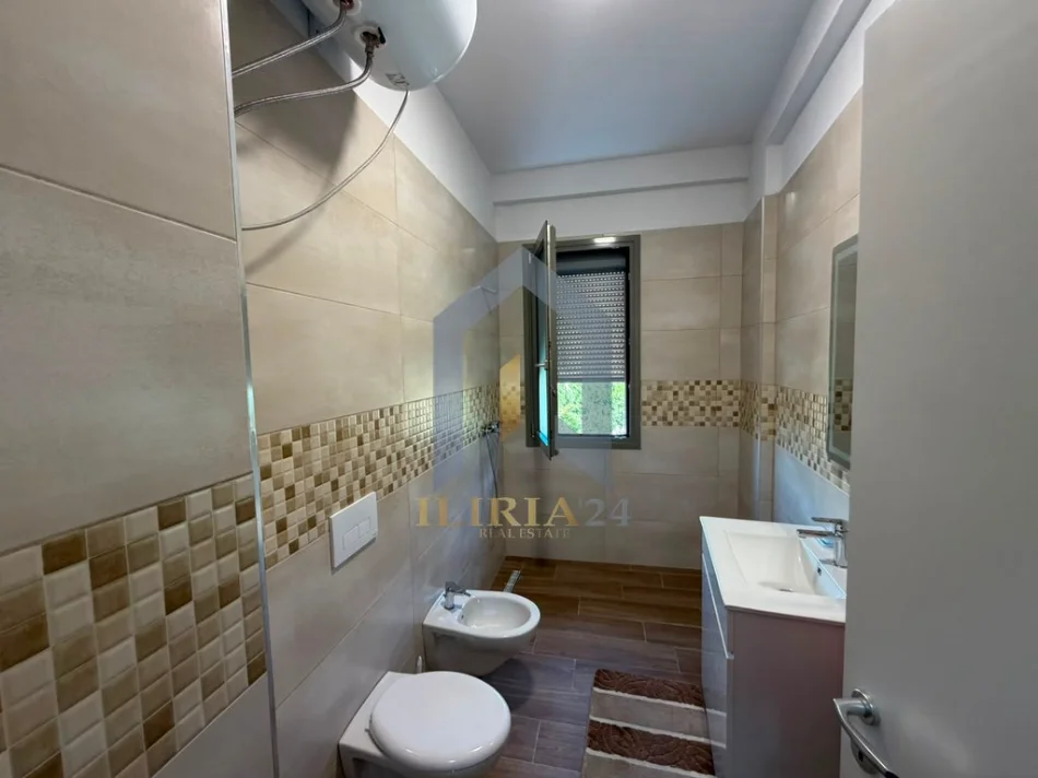 Tirane, shitet apartament 1+1+Ballkon Kati 2, 56 m² 120.000 € (Apartament 1+1 per shitje ne Kinostudio Kompleksi Orion)