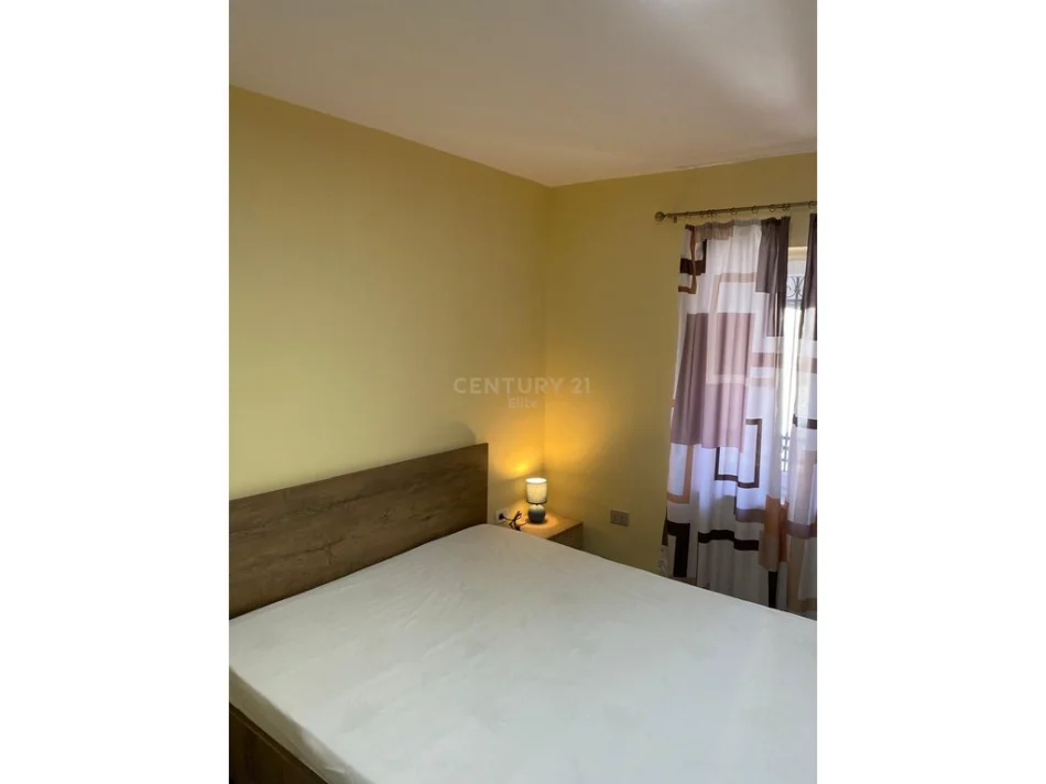 Tirane, jepet me qera apartament 1+1 Kati 2, 60 m² 500 € (Tirana e re)