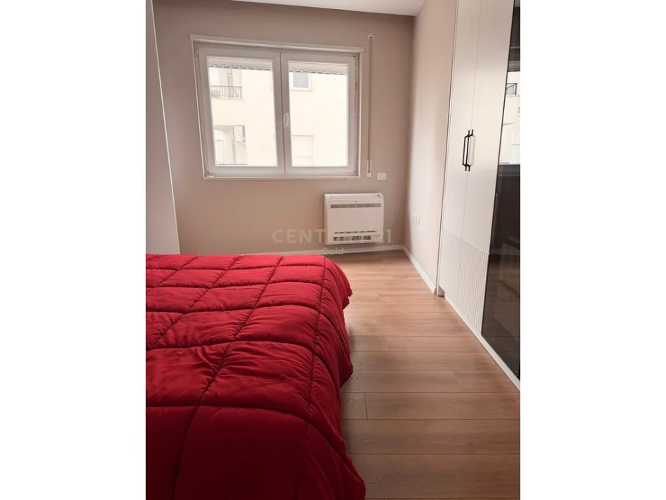 Tirane, shitet apartament 2+1 Kati 4, 77 m² 283.520 € (Rruga e Durresit Gold137783)