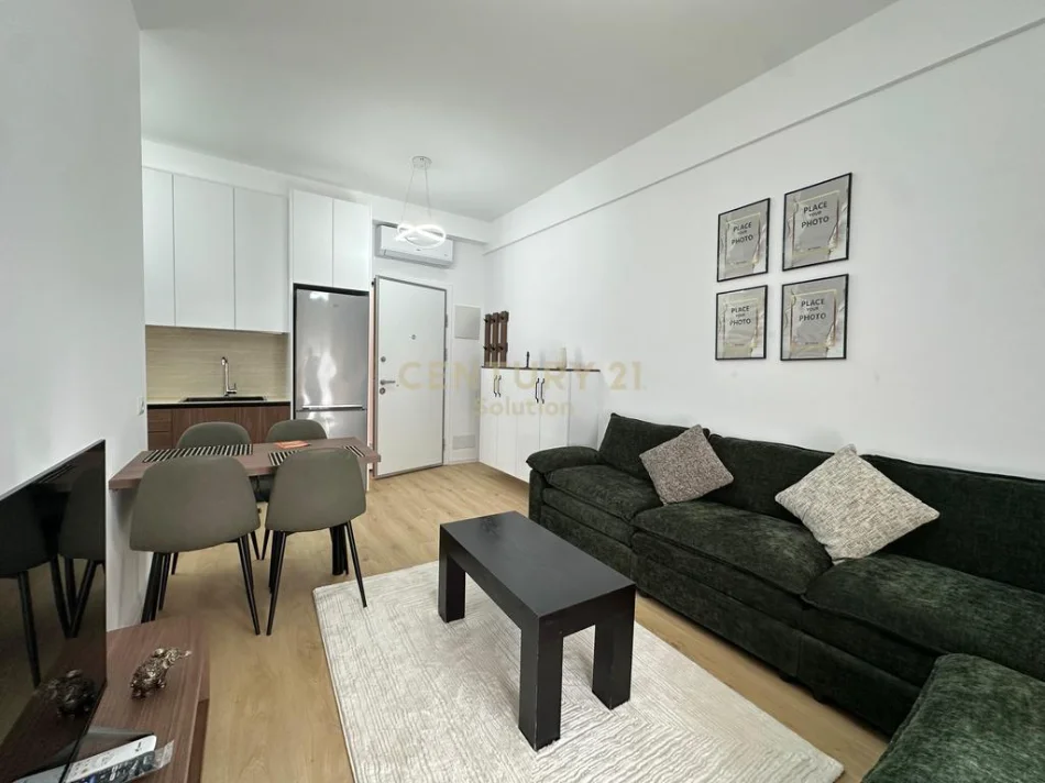 Tirane, jepet me qera apartament 1+1 Kati 6, 50 m² 450 € (Kompleksi Mangalem)
