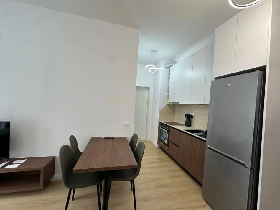 Tirane, jepet me qera apartament 1+1 Kati 6, 50 m² 450 € (Kompleksi Mangalem)