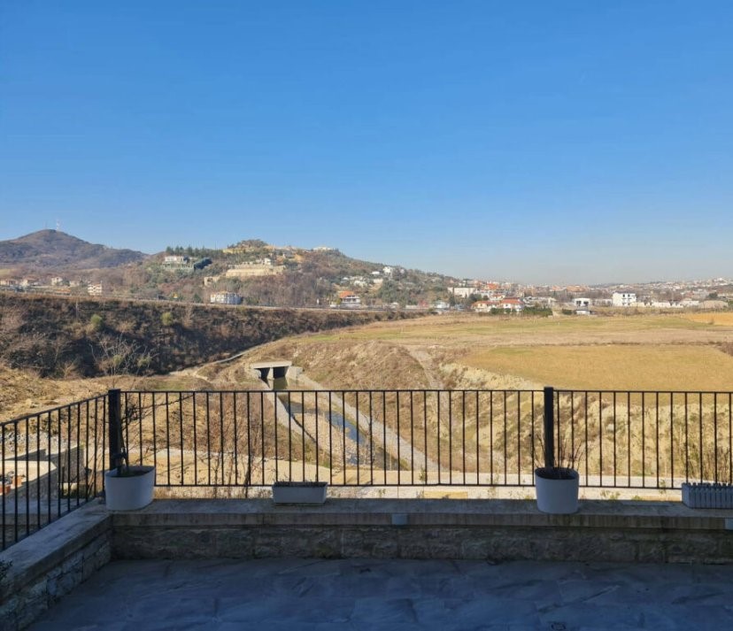 Tirane, shitet apartament 3+1+Ballkon Kati 1, 125 m² 400.000 € (TEG, Tiranë, TT 347)