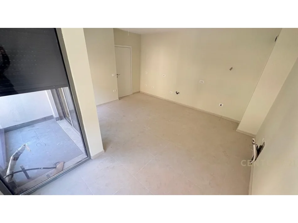Tirane, shitet apartament 1+1 Kati 1, 64 m² 170.000 € 