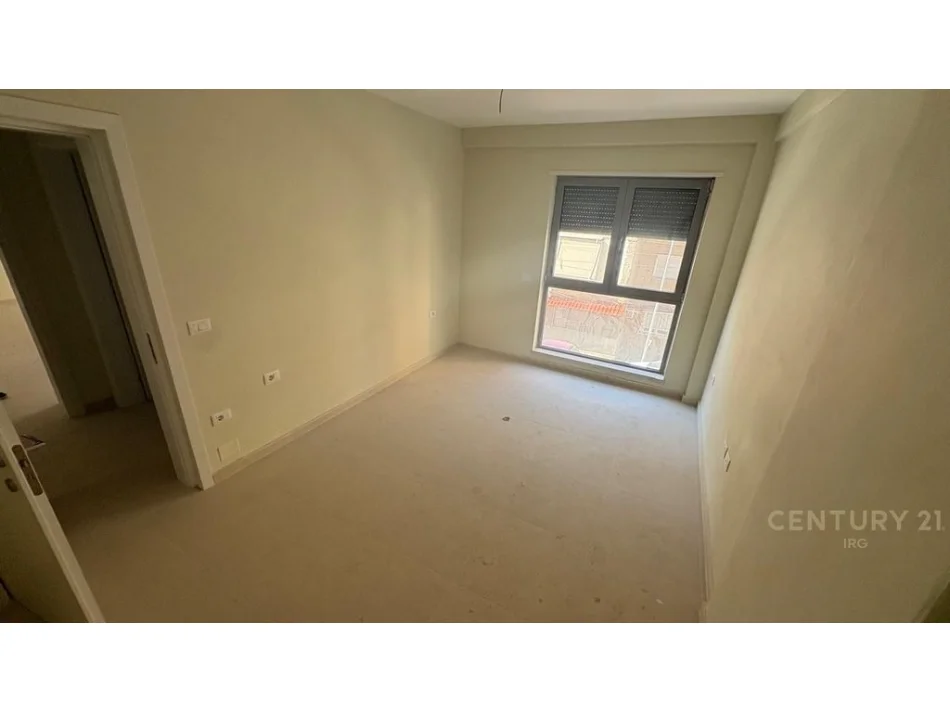 Tirane, shitet apartament 1+1 Kati 1, 64 m² 170.000 € 