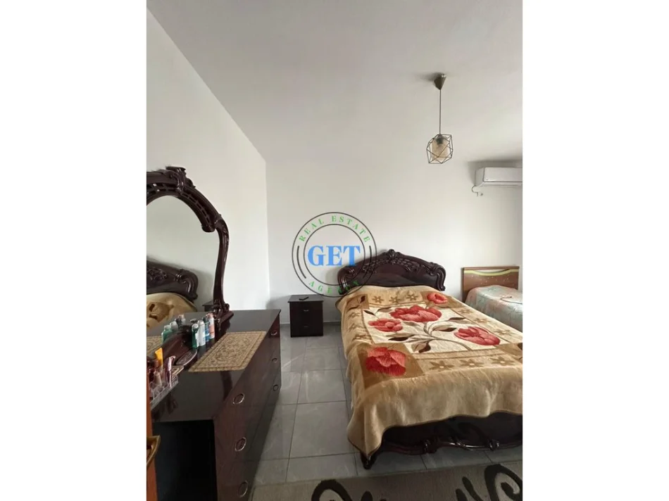 Durres, jepet me qera apartament 1+1+Ballkon Kati 2, 65 m² 300 € (plazh iliria)