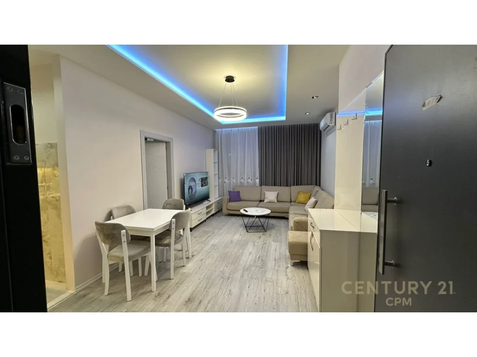 Tirane, jepet me qera apartament 1+1 Kati 3, 96 m² 640 € (Shkolla e kuqe)