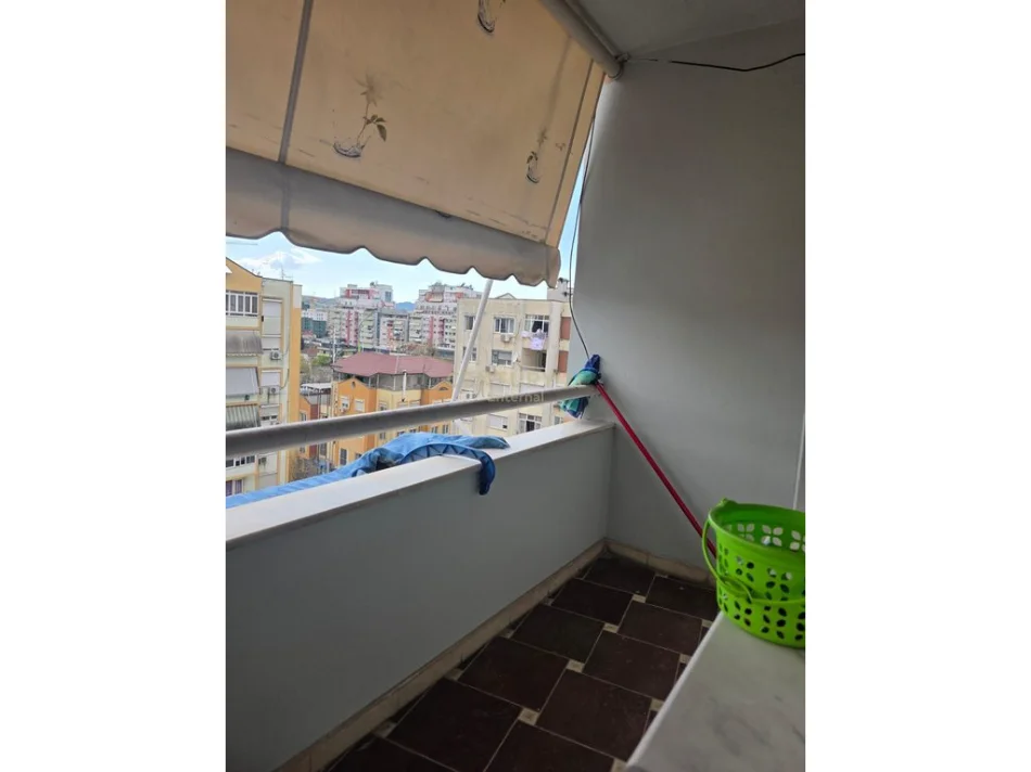 Tirane, shitet apartament 3+1+Ballkon Kati 8, 120 m² 210.000 € (laprake)