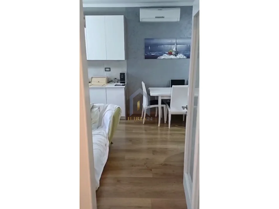 Tirane, shes apartament 2+1+Ballkon Kati 3, 106 m² 316.500 € (Apartament 2+1 për Shitje Tek Liqeni i Thatë)
